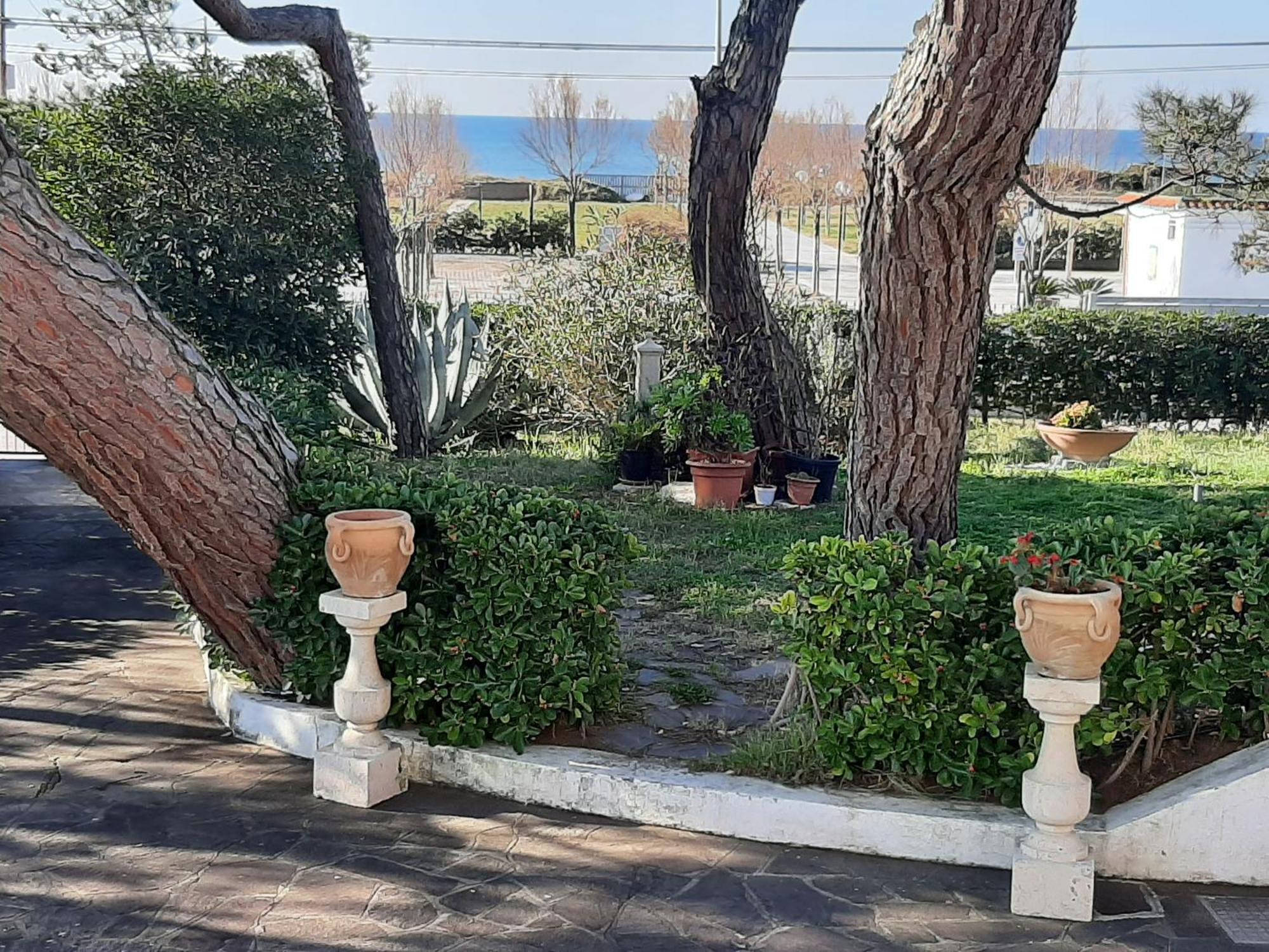 Appartamento In Villa Valentini, Fronte Mare, Giardino E Parcheggio Privato, Wifi, Dotato Di Tutti I Confort, Nel Golfo Di Gaeta ミントゥルノ エクステリア 写真